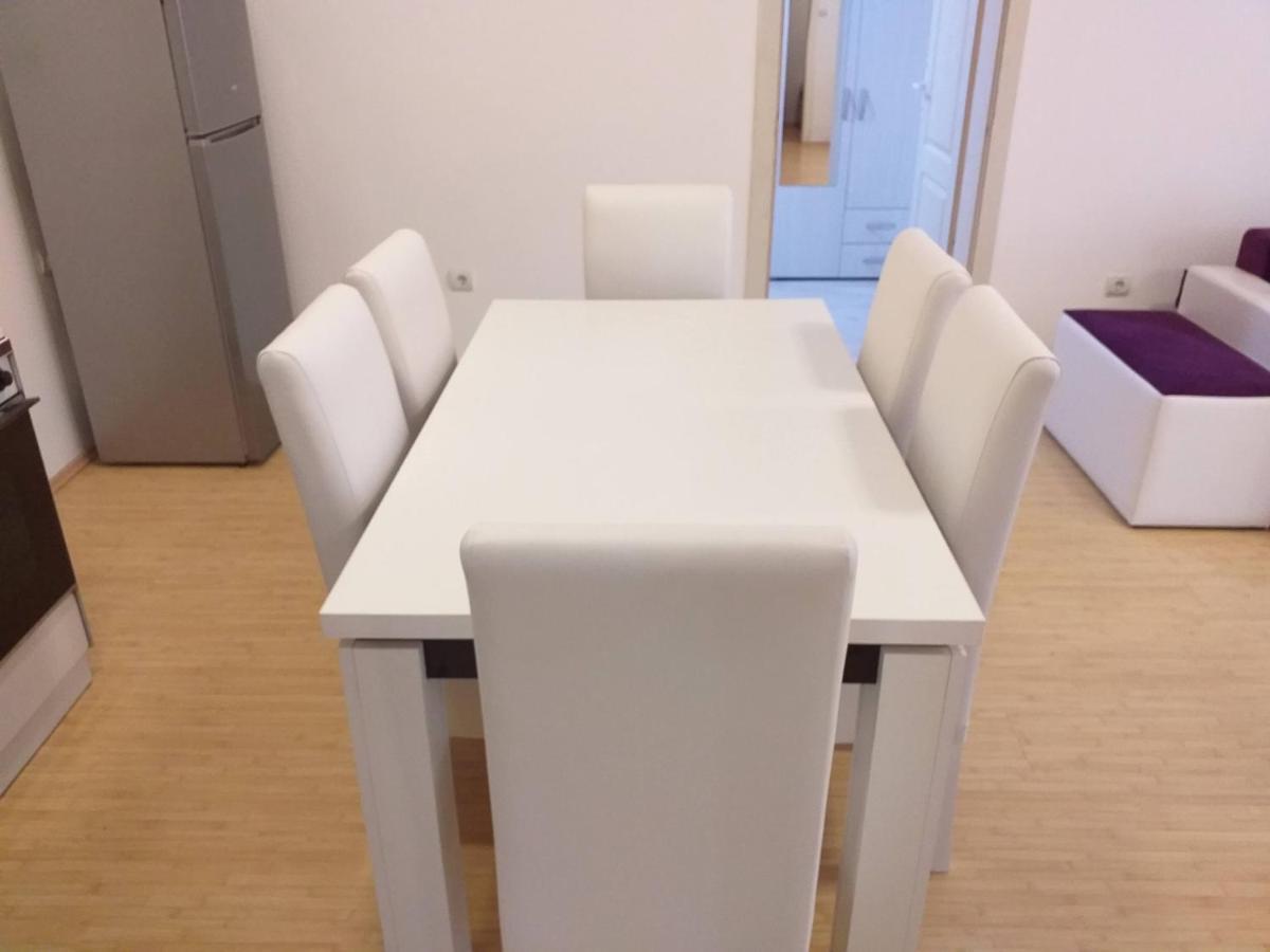 Apartmani Grza Paraćin Exteriör bild